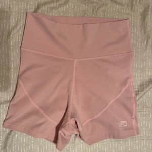 Kefi baby pink 3” shorts